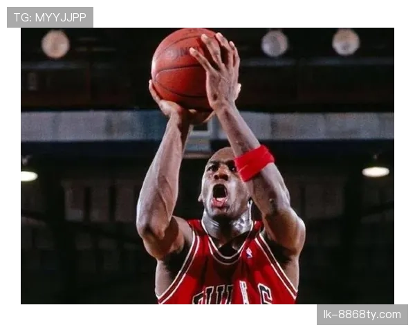 乔丹关键时刻单打效率超哈基姆 拉开得分差距显核心价值